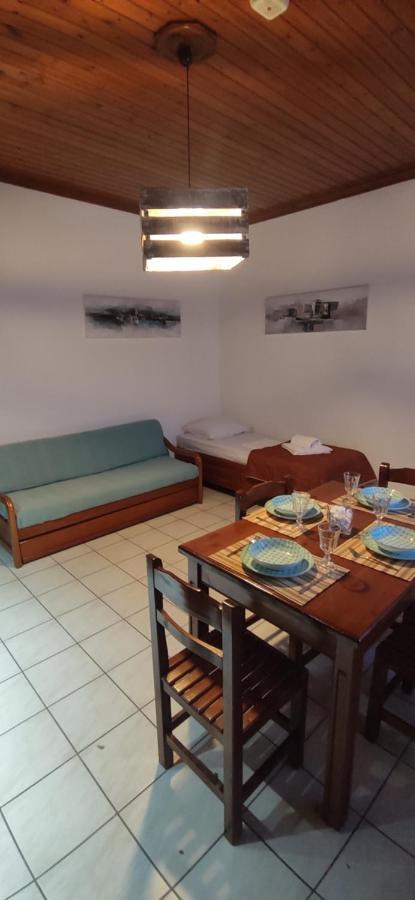 Moments Appartement Sidárion Buitenkant foto